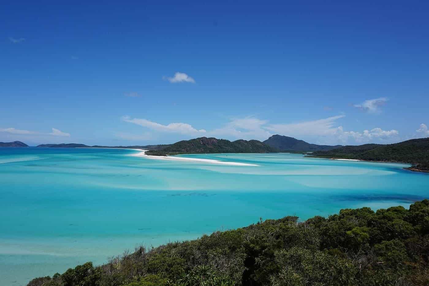 Turquoise water and white sand at the northern end of Whitehaven Beach in the Whitsundays