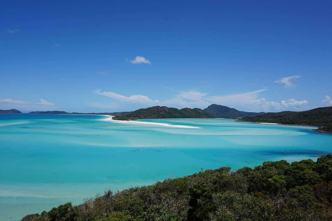 Turquoise water and white sand at the northern end of Whitehaven Beach in the Whitsundays